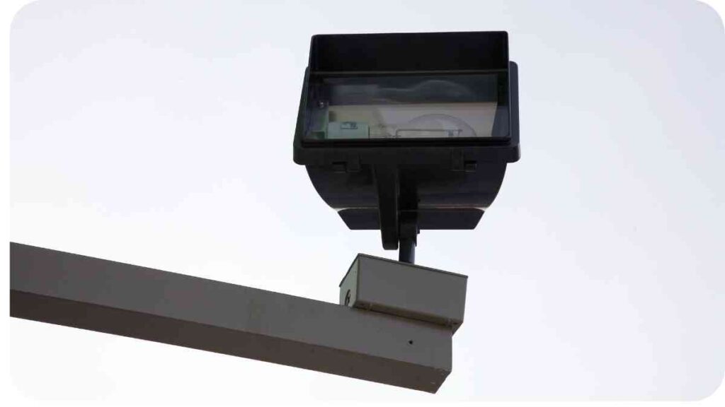 Why Mount a Ring Floodlight Horizontally